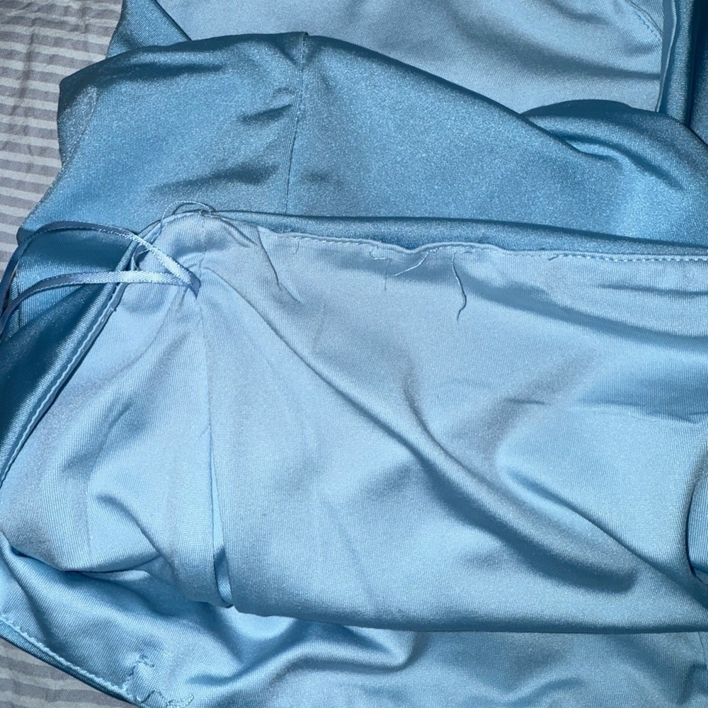 Edikted Lucinda bow detail mini skirt size medium in blue!! - Picture 7 of 7